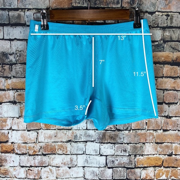 Puma Women Running Shorts - Picture 4 of 4